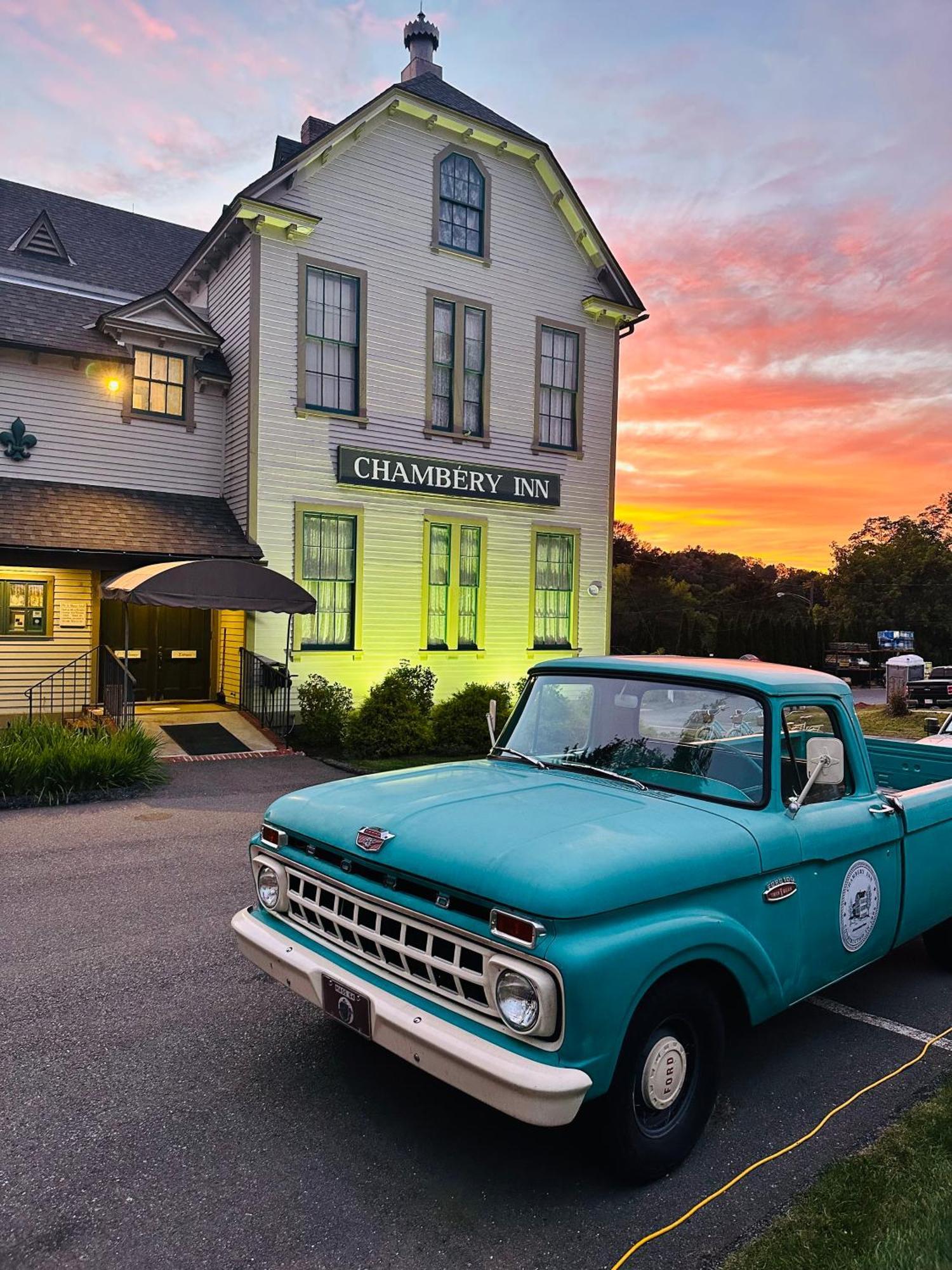 Chambery Inn リー エクステリア 写真