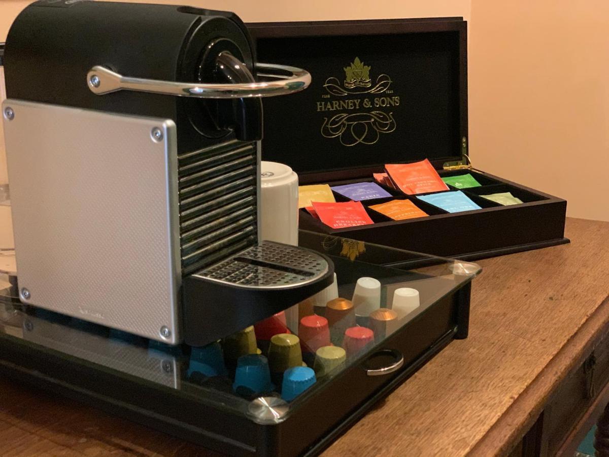 Chambery Inn リー エクステリア 写真