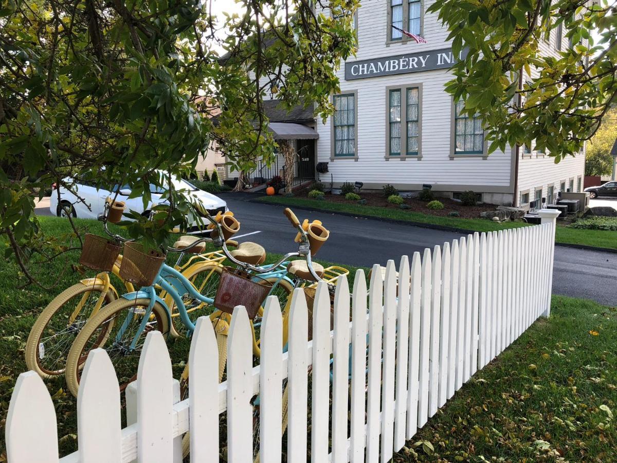 Chambery Inn リー エクステリア 写真